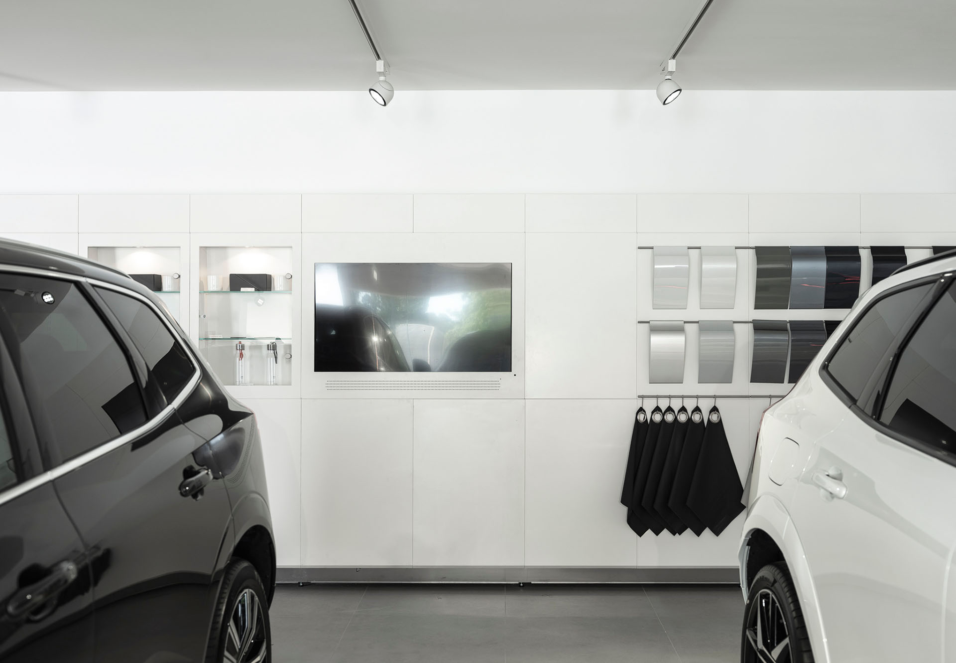 Volvo Central West by Source Architects, architectural photograph 4